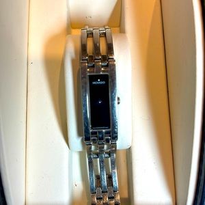 Ladies Luxury Movado Esperanza 84.H5.1400 Sapphire Crystal Watch